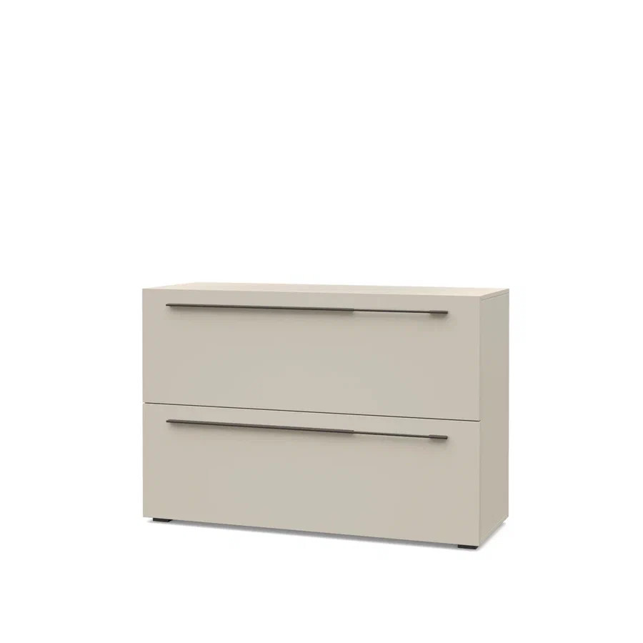 С82