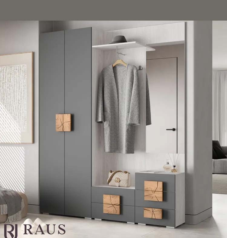 ����������� �������� Raus ����� � ����� ����� � ������� � ������ ��� ������