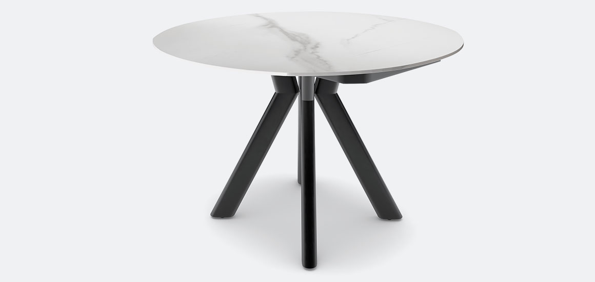 ���� ITavoli ����� � ������� ����������� ������ ����� �� ������ ������